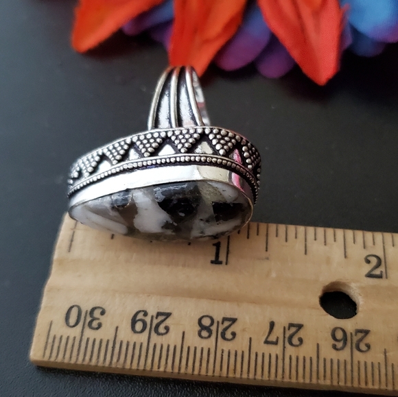 Zebra Jasper Ring - Hepls you to find your balance in life - Picture 4 of 6